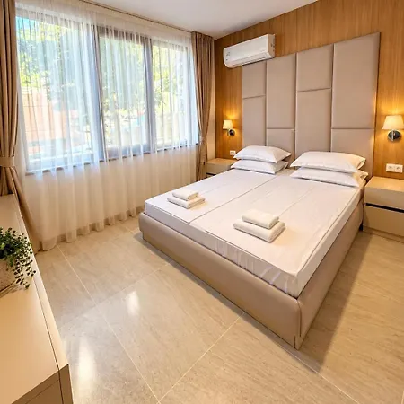 Messambria Prestige & Pools By Noks * Elenite